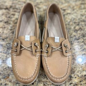 Women’s Sperry Boat Shoes. Tan. Size 9.5
